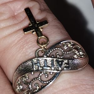 Women's 925 Faith Ring with attached Cross, Size 7